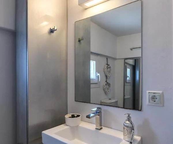 House Διαμέρισμα *